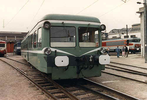 X 3900