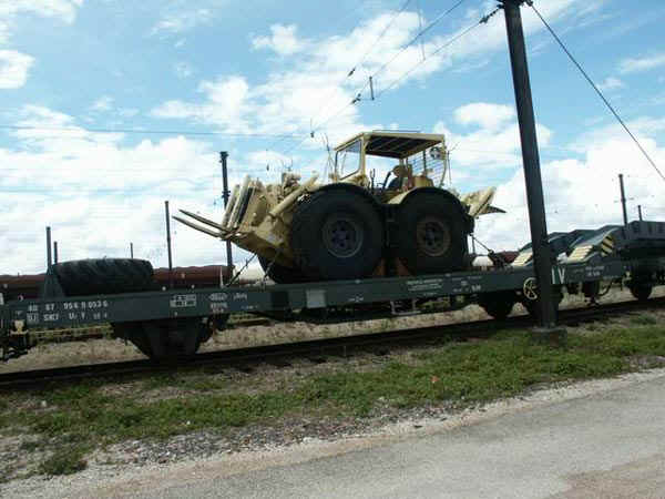 Tracteur Continental CR 8 de Dijon