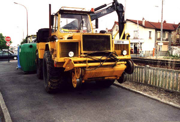 Dbroussailleuse